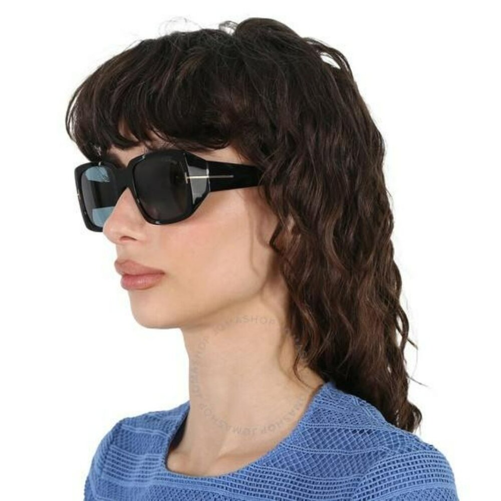 Tom Ford RYDER-02 Women BRAND NEW Sunglasses Black Blue Rectangle FT1035 01V